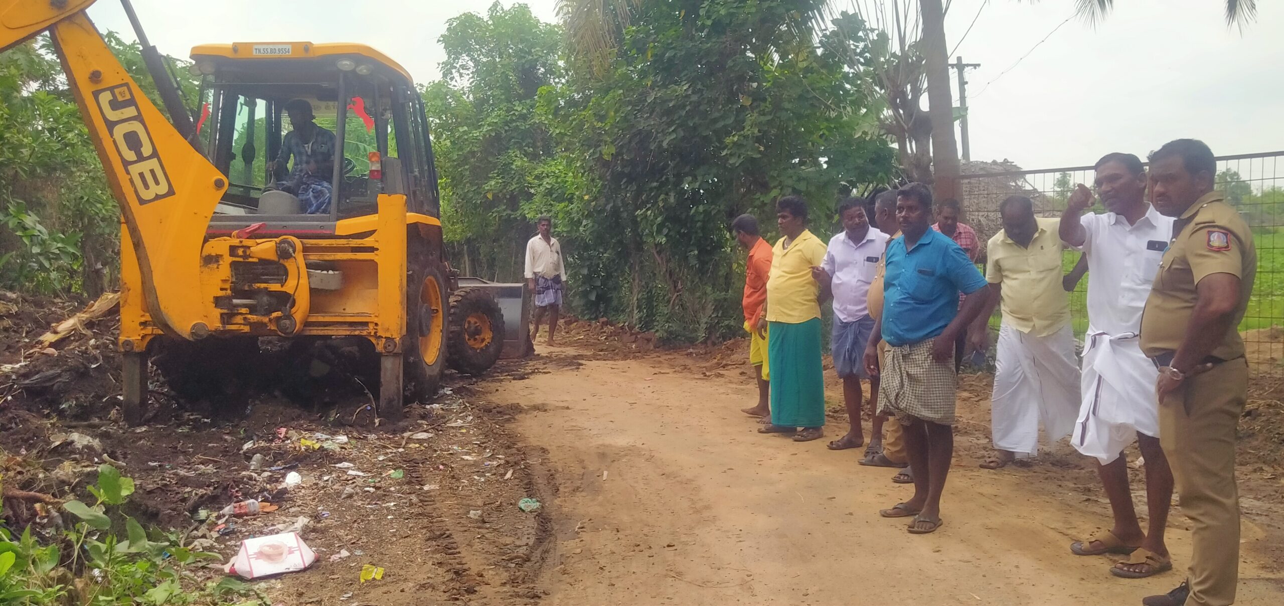 செருமாக்கநல்லூர் ஊராட்சியில்  ஆக்கிரமிப்பு செய்யப்பட்ட 