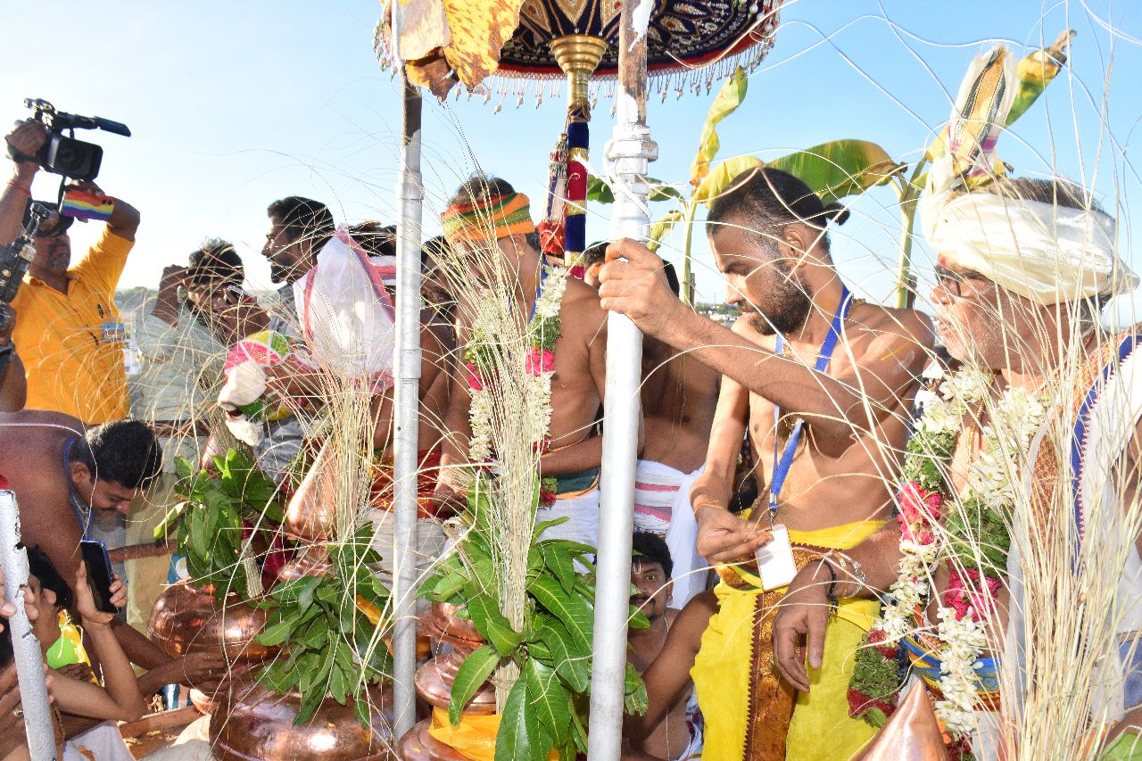 ஸ்ரீசந்திரசேகர சுவாமியின் ஈஸ்வரன் கோவிலில் மகா கும்பாபிஷேகம் சிறப்புடன் நடைபெற்றது..,