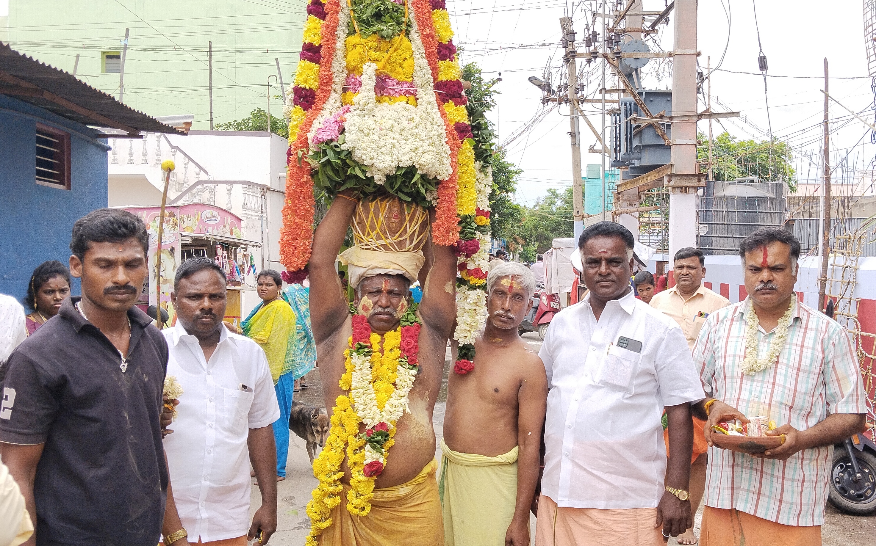 அருள்மிகு ஸ்ரீ எல்லையம்மன் ஆலயத்தில் நடைபெற்ற  திருவிழா