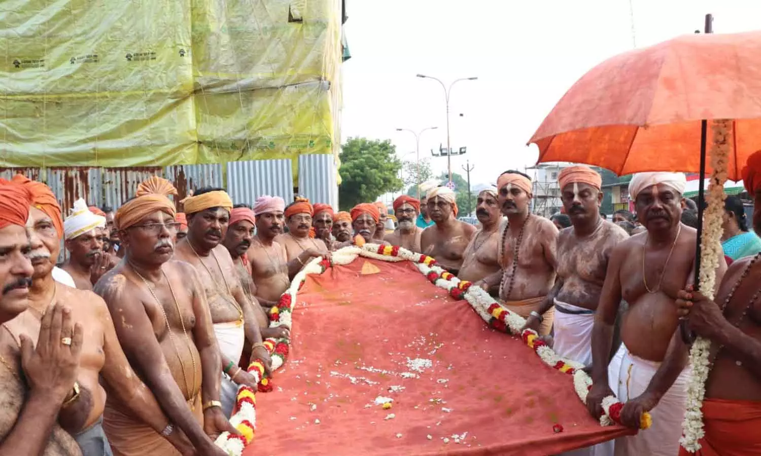 மணலி புதுநகர் அய்யா வைகுண்ட தர்மபதியில் புரட்டாசி திருவிழா: கொடியேற்றத்துடன் தொடக்கம்