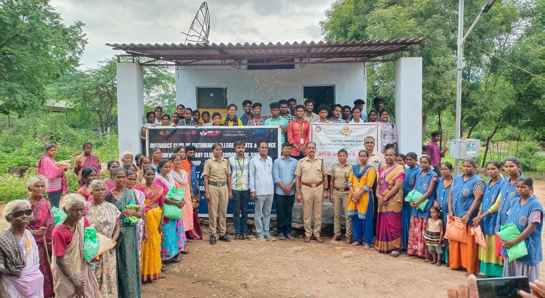 இரத்தினம் கலை அறிவியல் கல்லூரி மற்றும் தமிழ்நாடு அரசு வளத்துறை இணைந்து மலைவாழ் மக்களுடன் 8ஆம் ஆண்டு வன தீபாவளி நிகழ்ச்சி;