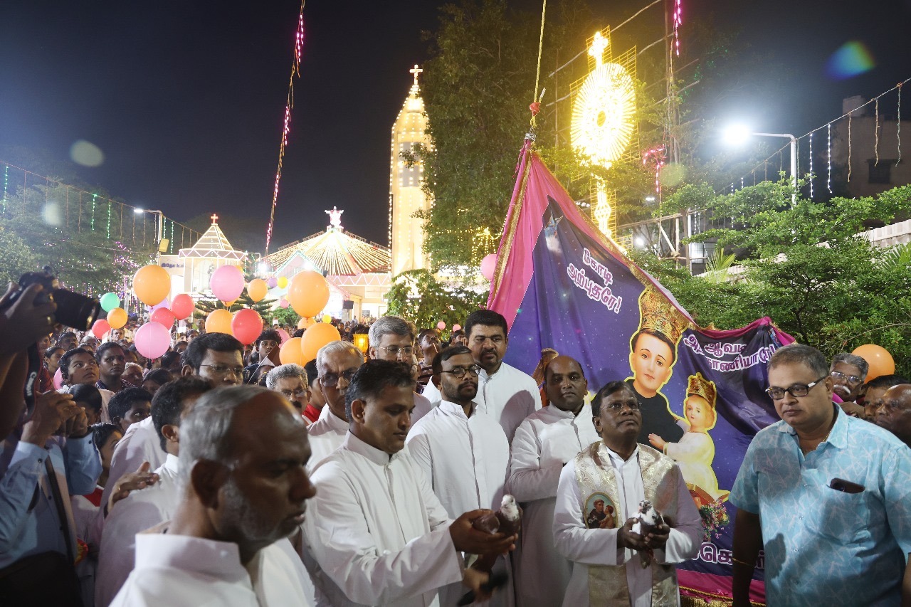 dc14d86e-60e1-47d0-a3d8-bb5d39e9cec7