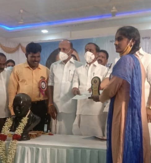 db1129ca-630a-438a-a598-ed279bd4878b